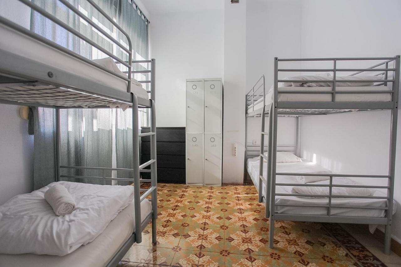 Хостел Barbatuke Bed & Bike Малага Екстер'єр фото