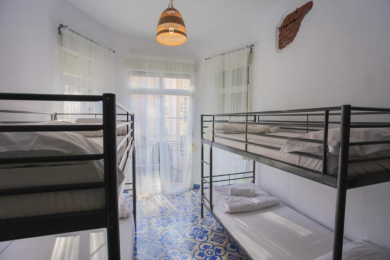 Хостел Barbatuke Bed & Bike Малага Екстер'єр фото